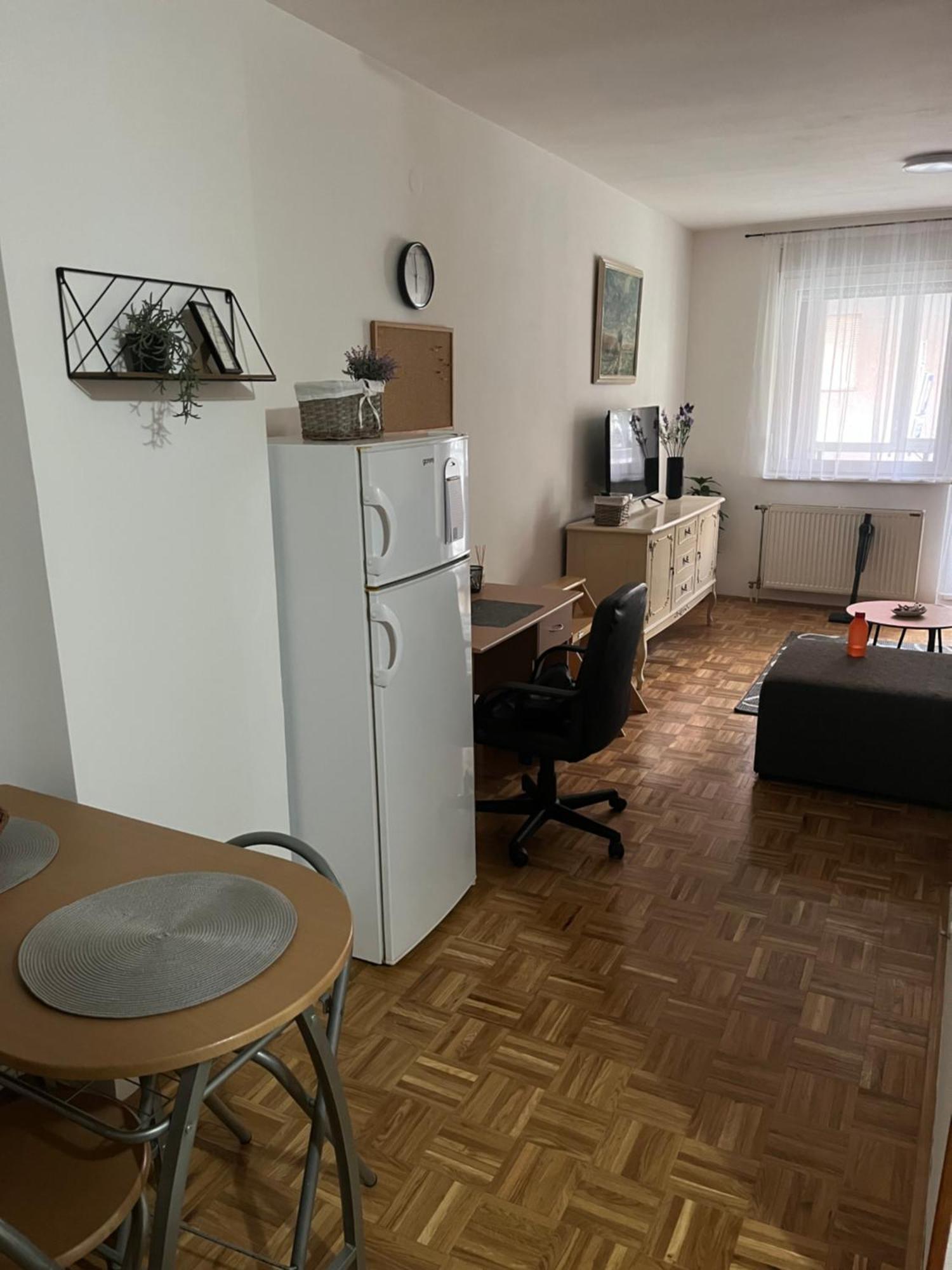 Apartment Jelena *